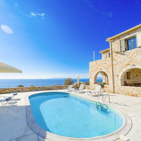 Villa Dioni Ena Пиргос Экстерьер фото