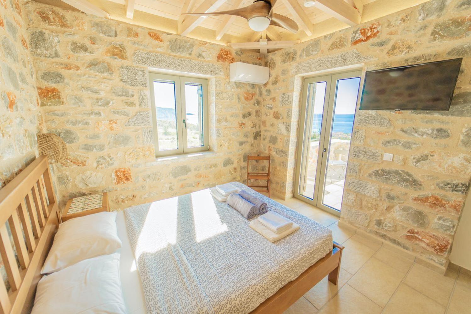Villa Dioni Ena Пиргос Экстерьер фото